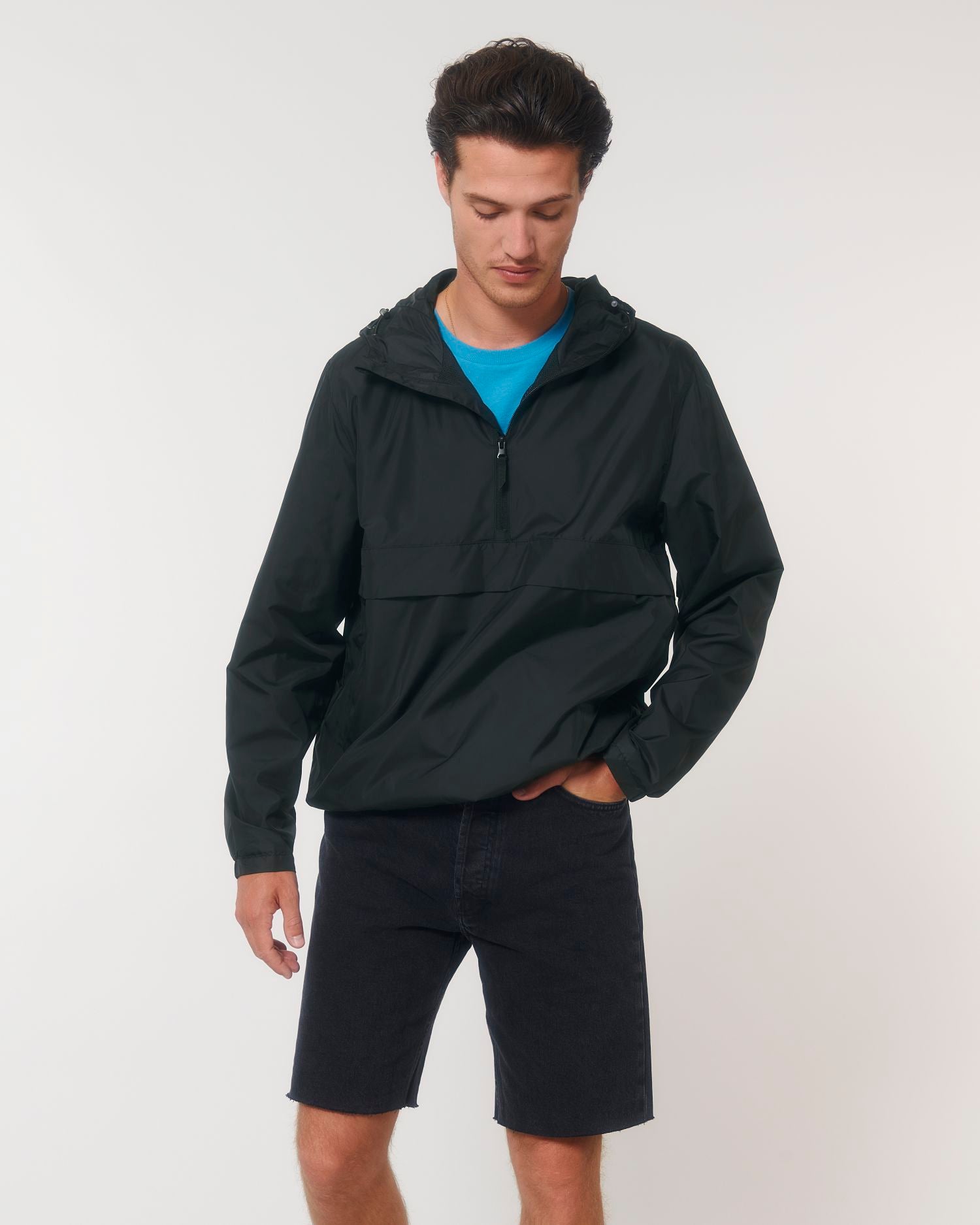 Black - C002