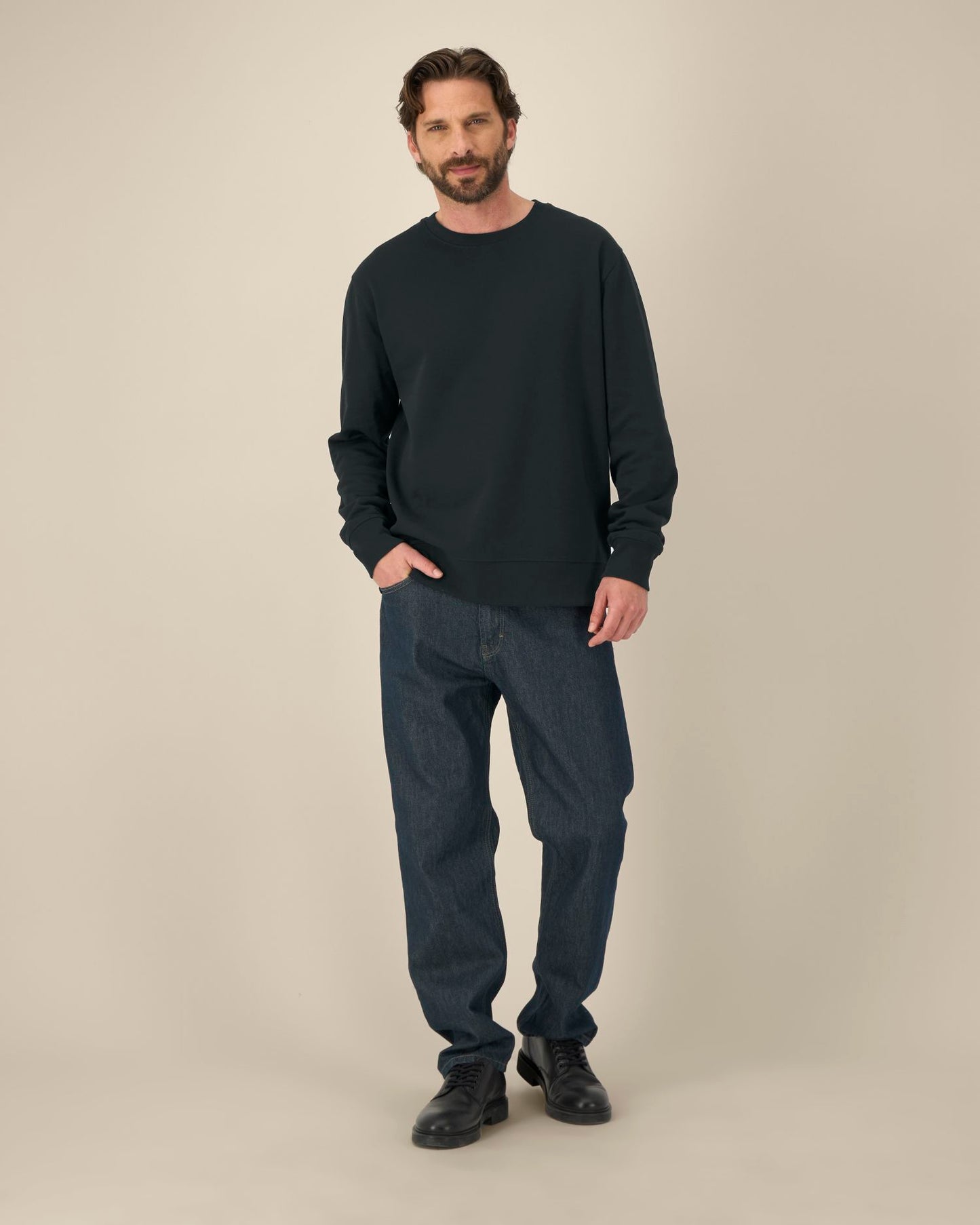 Black - C002
