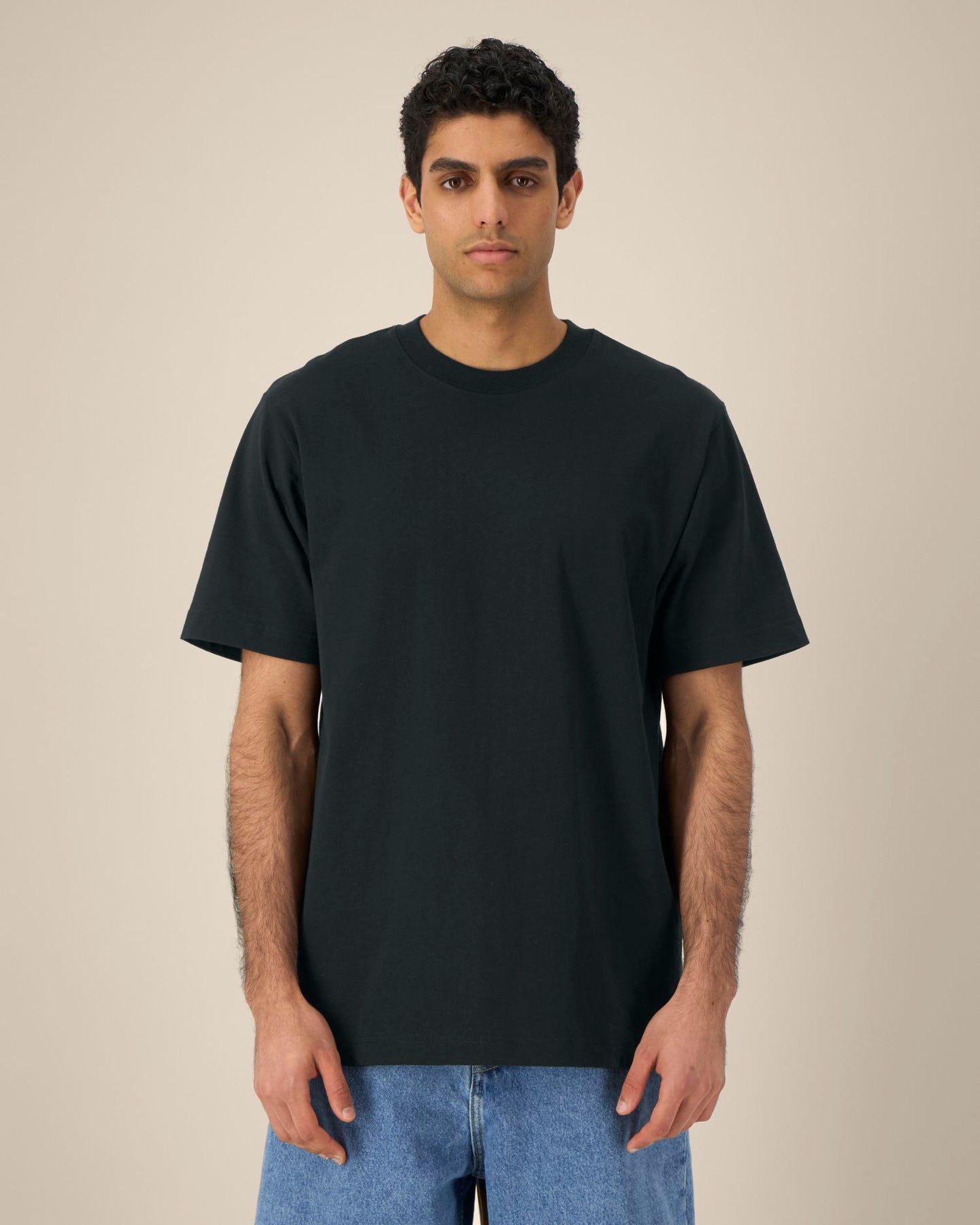Black - C002