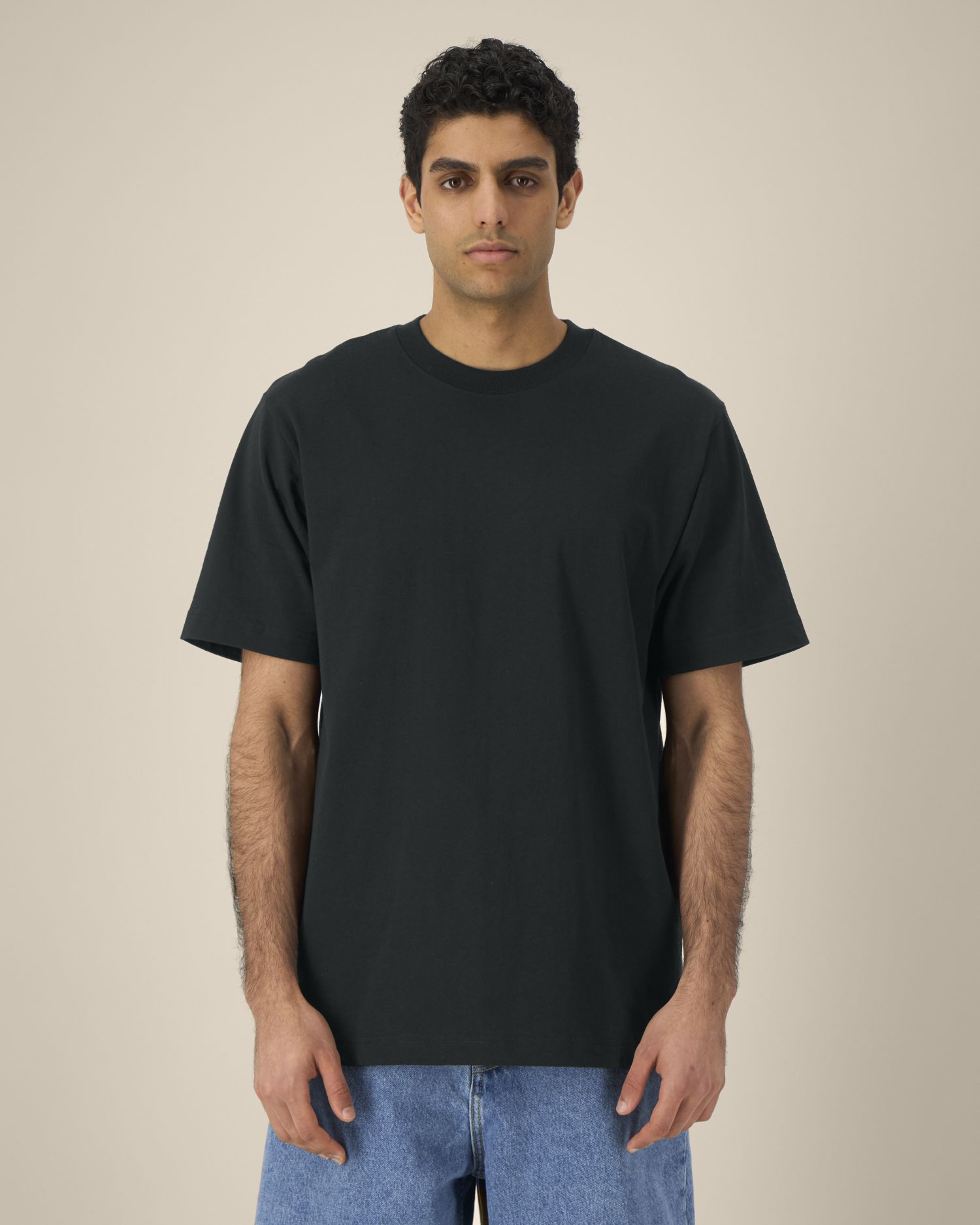 Black - C002