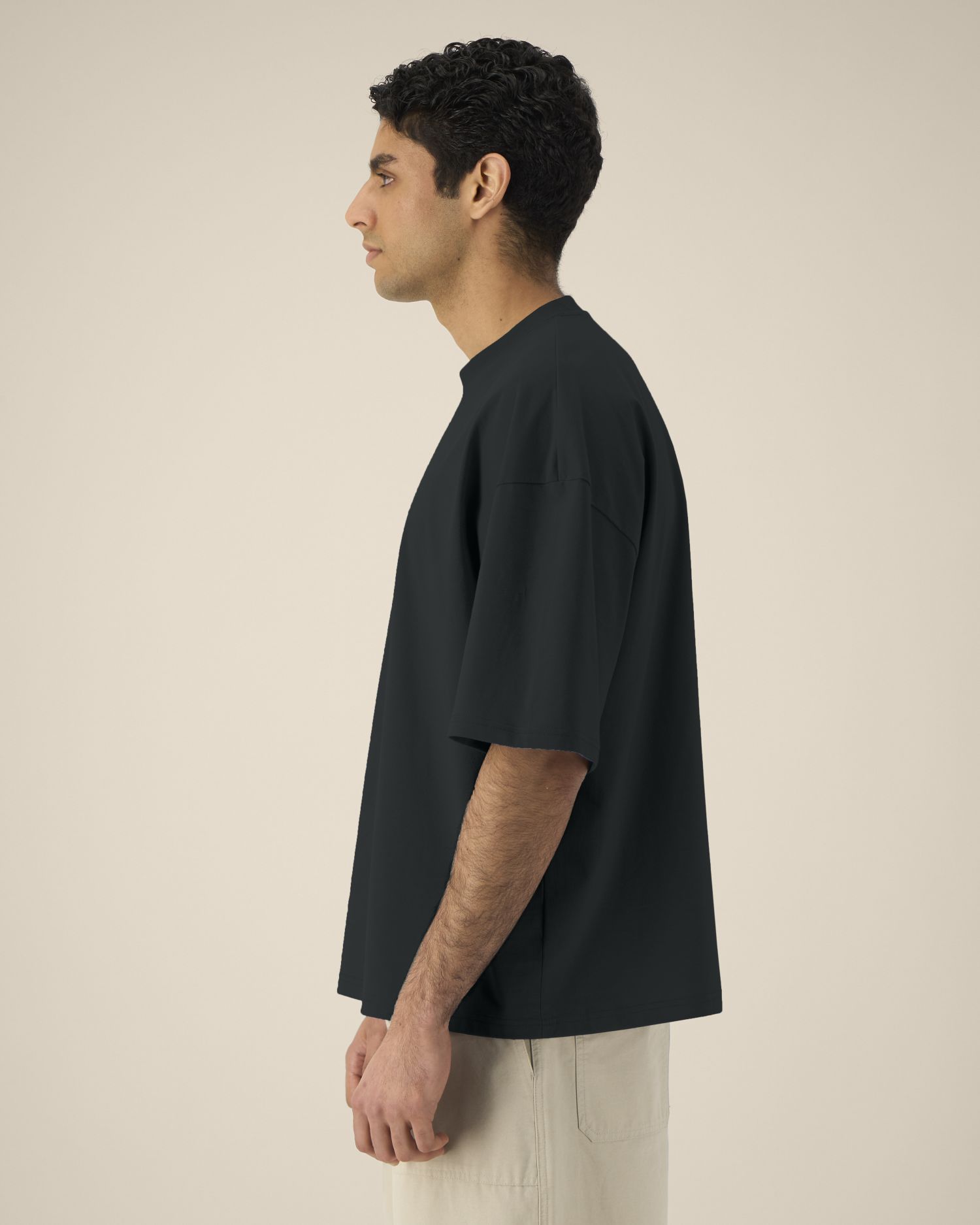 Black - C002