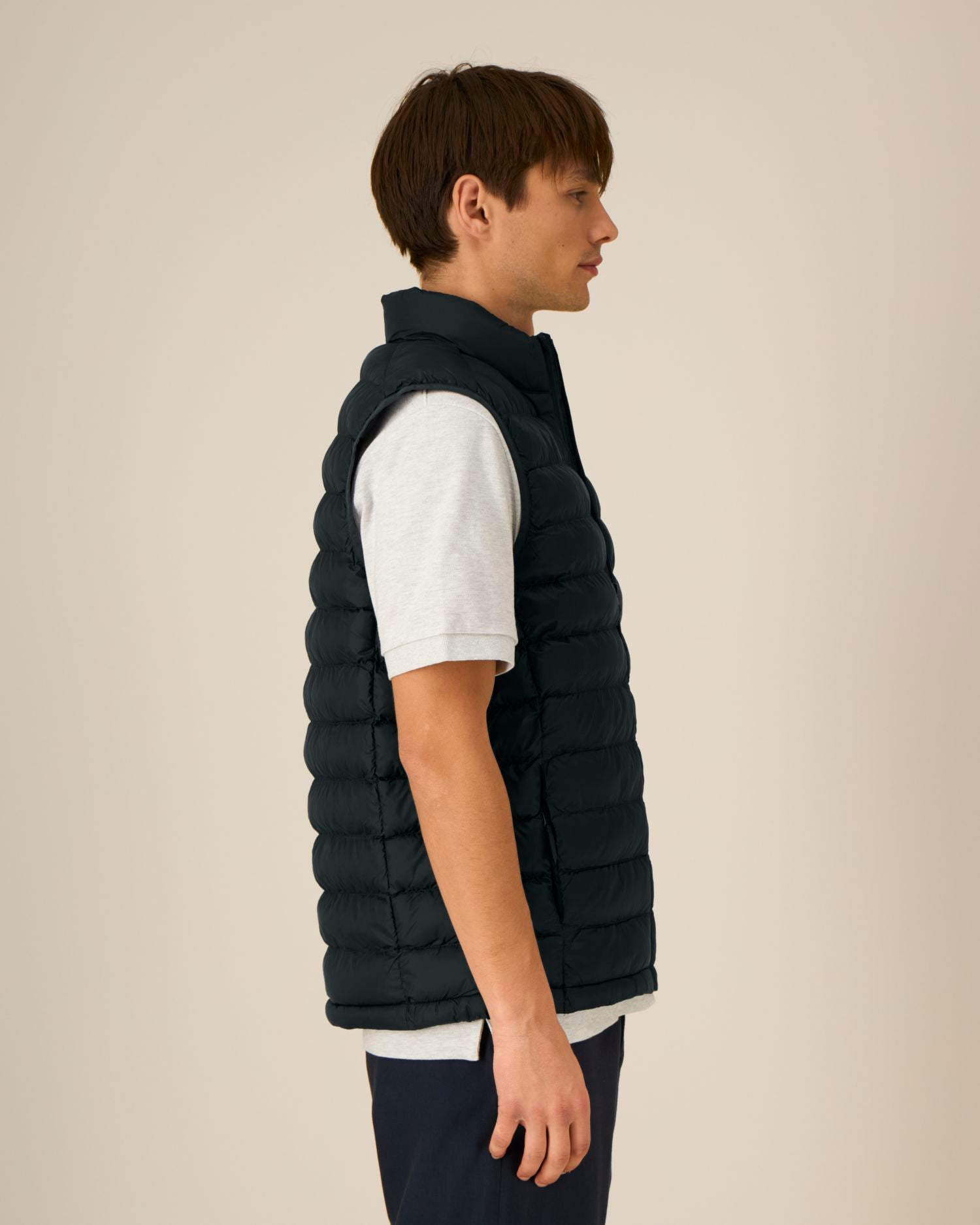 Black - C002