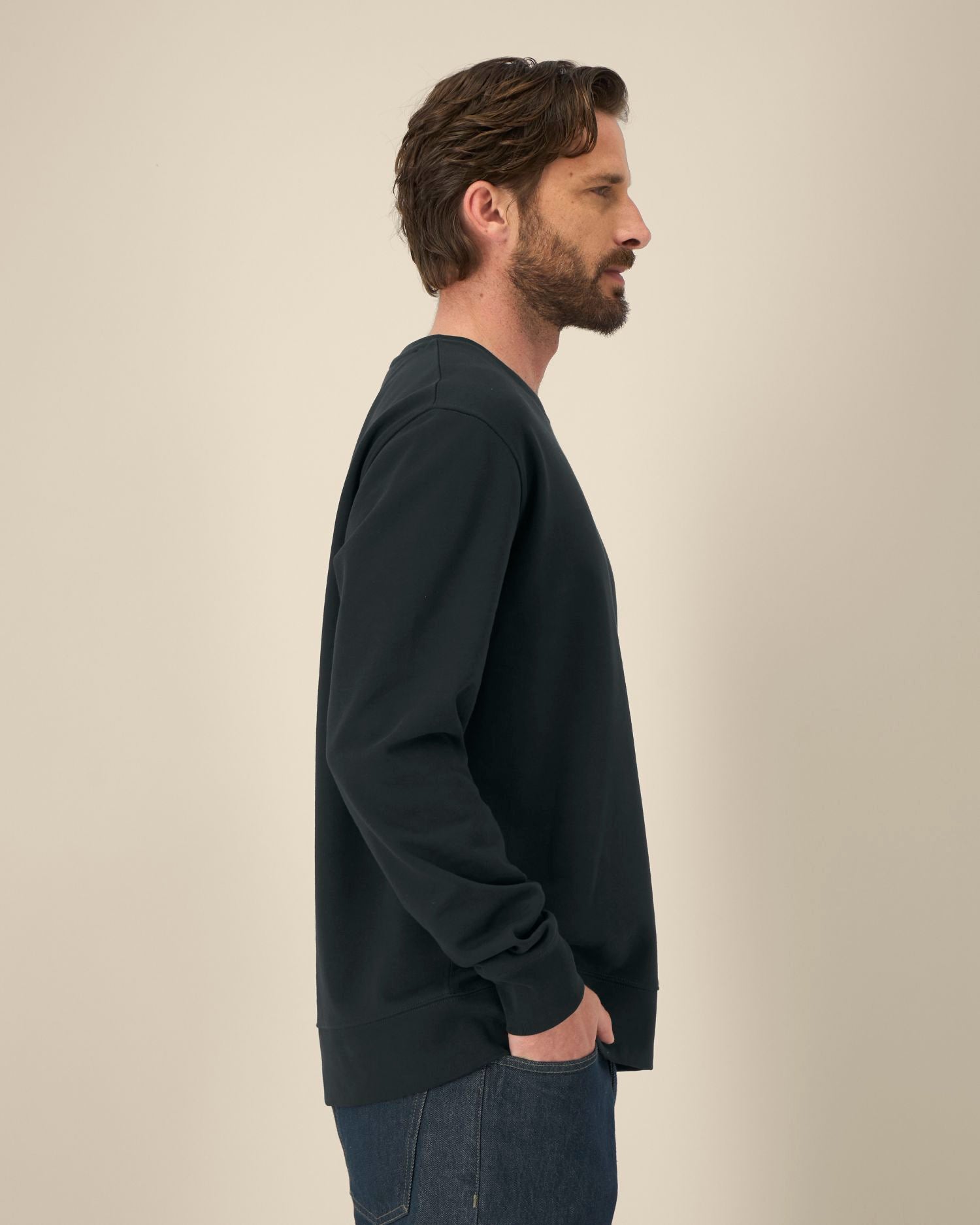 Black - C002
