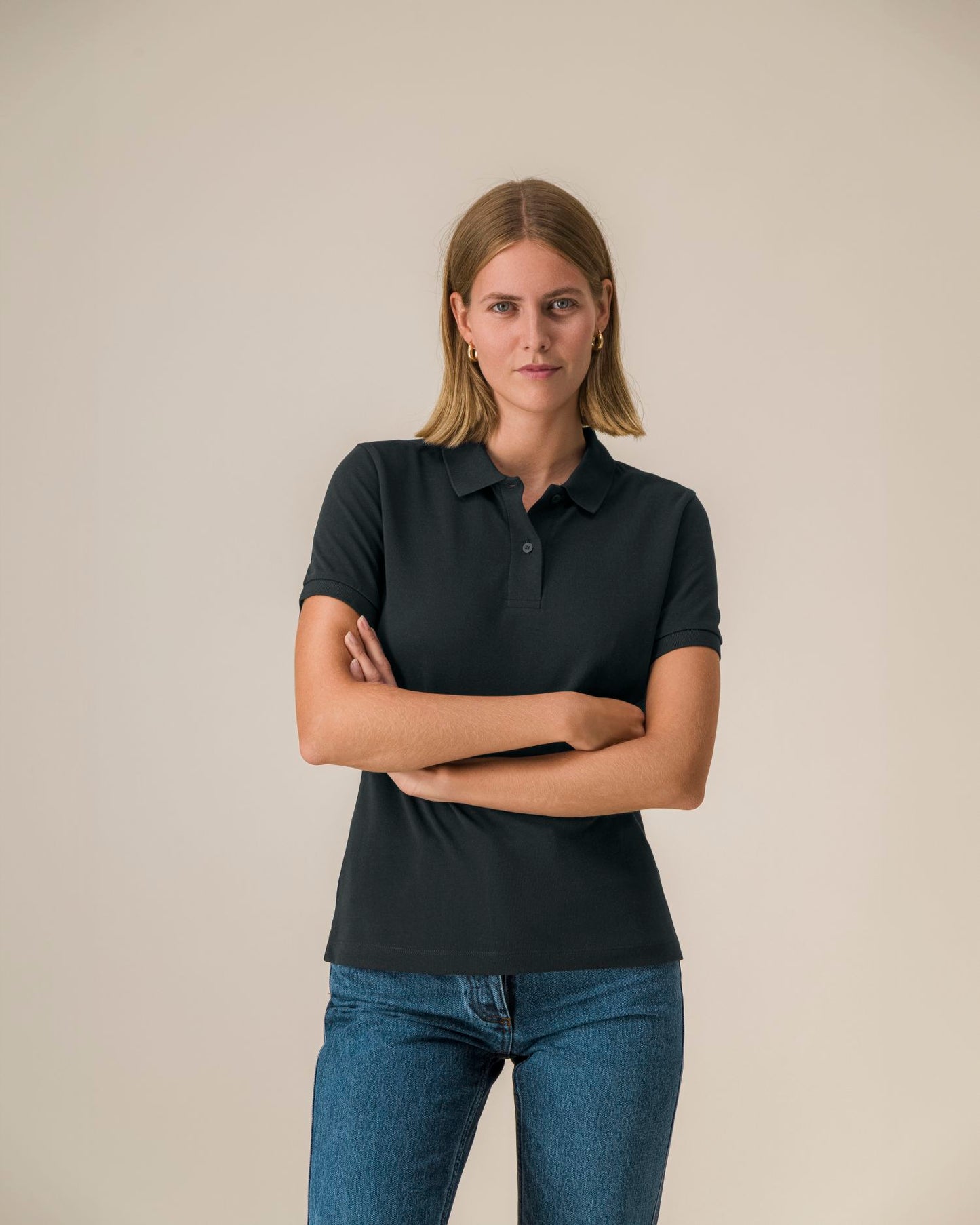 Black - C002
