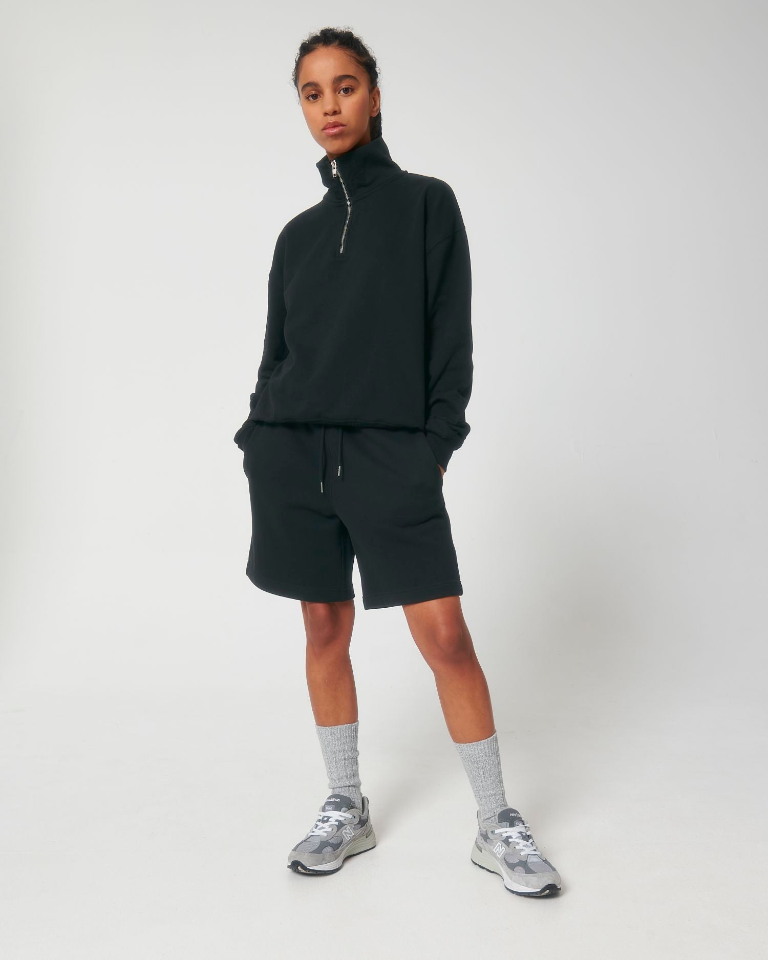 Black - C002