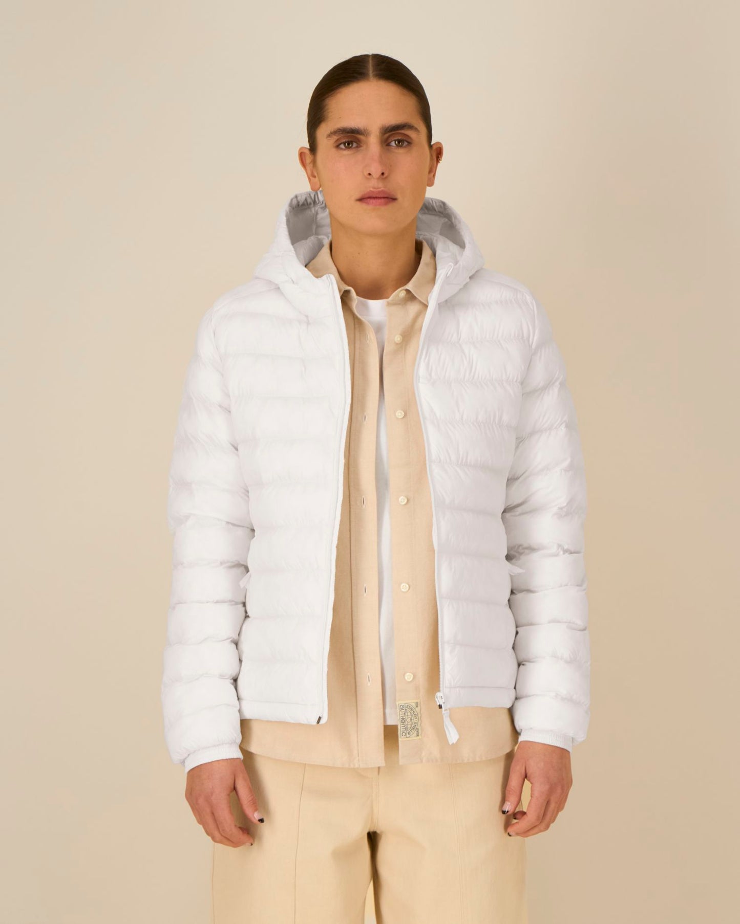 Off White - C018