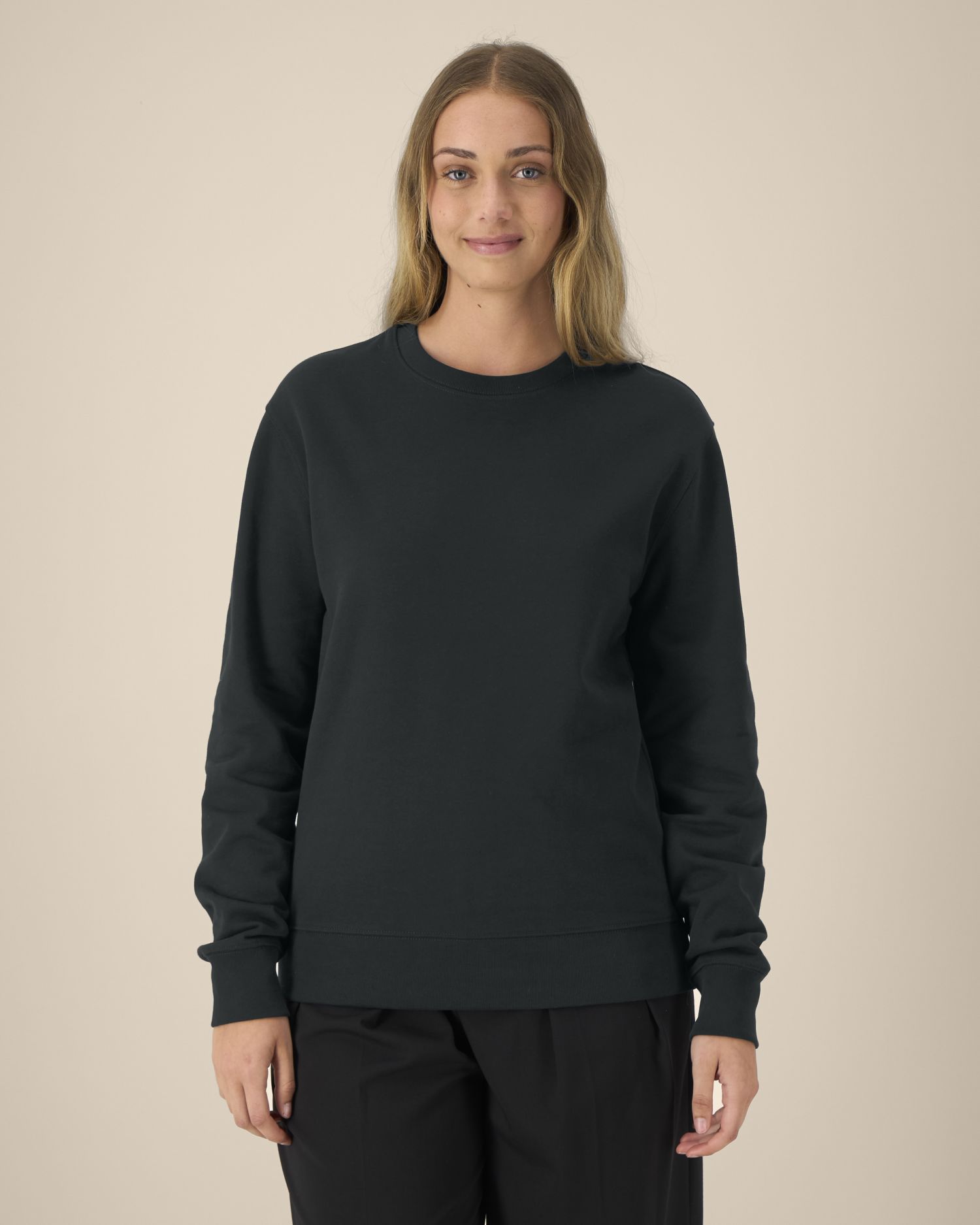 Black - C002