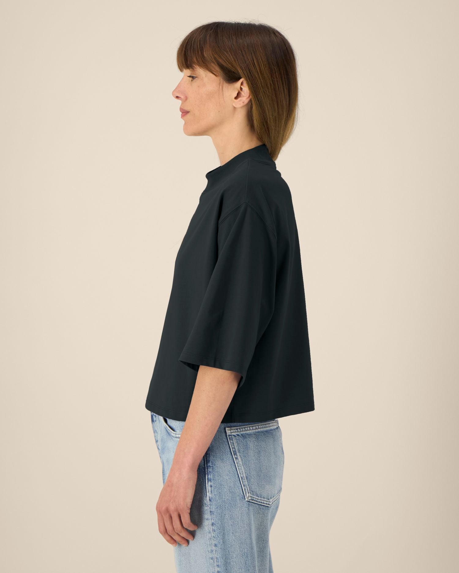 Black - C002